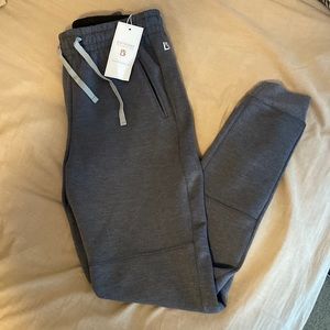 BuffBunny joggers in gray